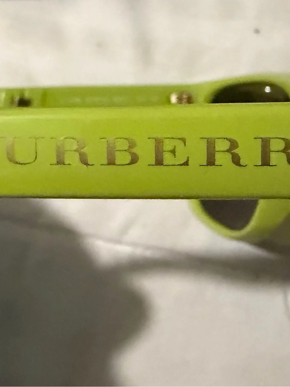 Burberry bold sunglasses